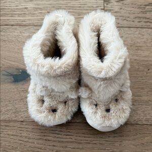 H&M Furry Baby Booties 6-12 months